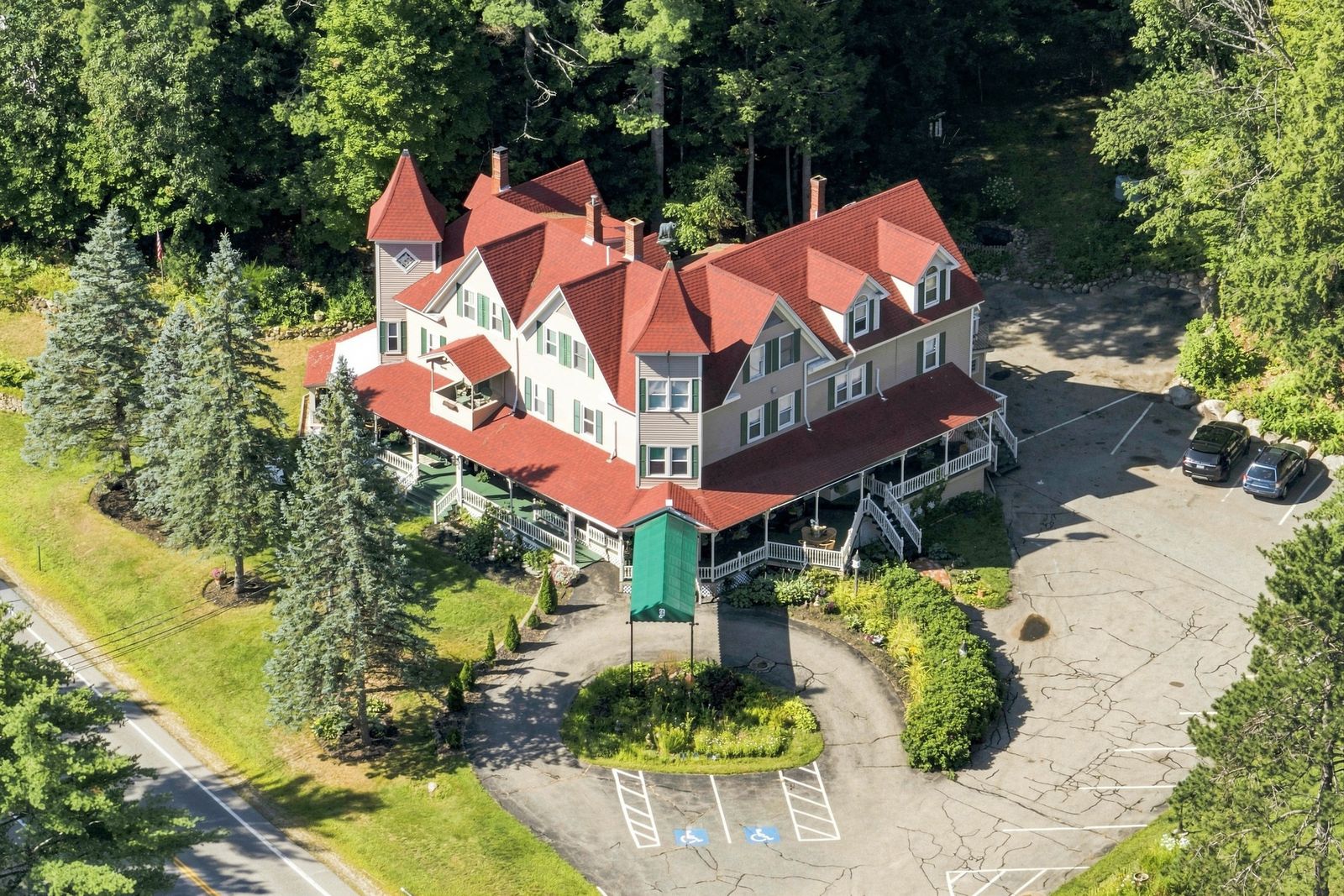 Photo 3 of  The Bernerhof Inn FOR SALE