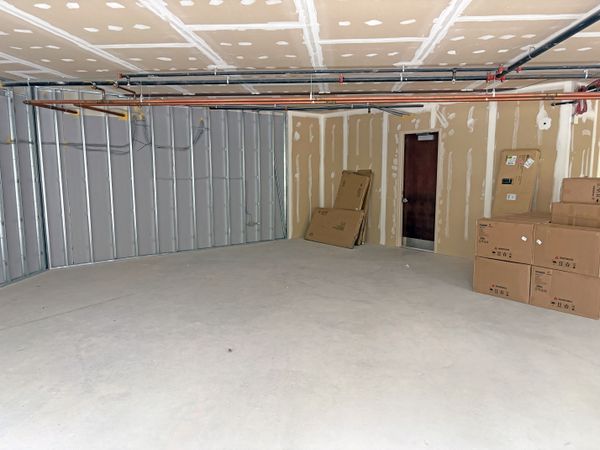 51 Webb Pl