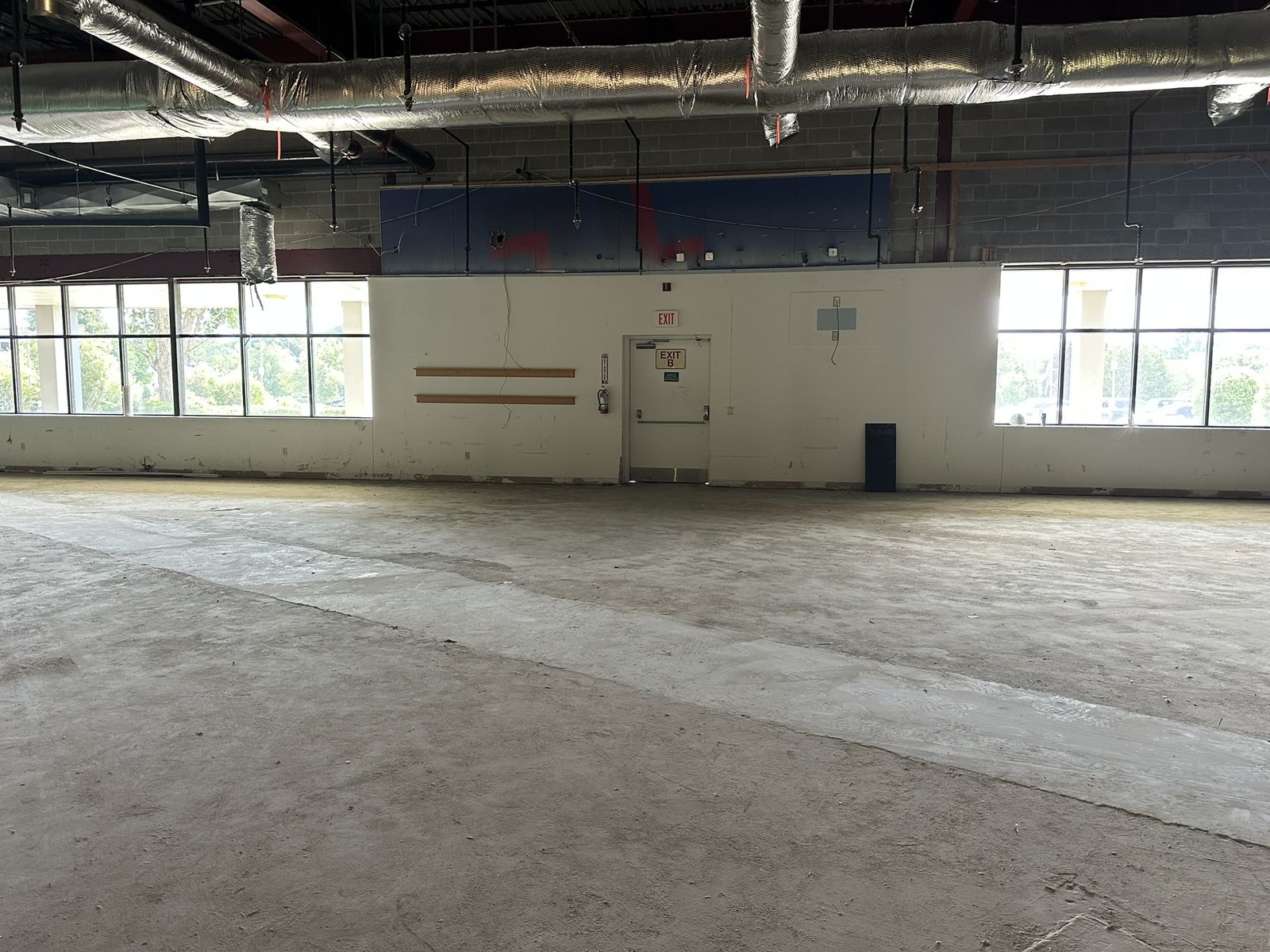 Photo 4 of Retail / Flex Units