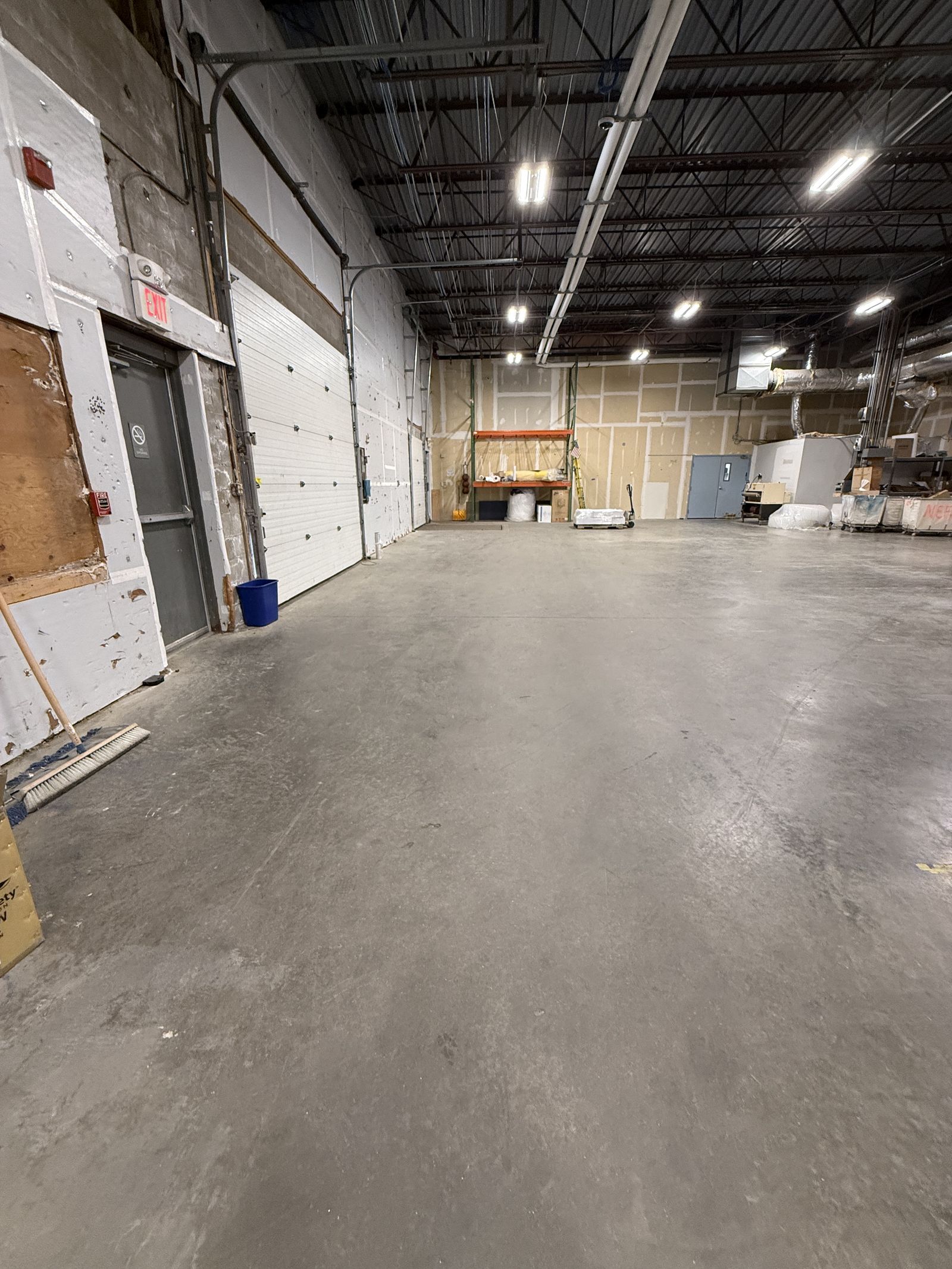 Photo 5 of Warehouse / Storage Space with 3 Loading Docks