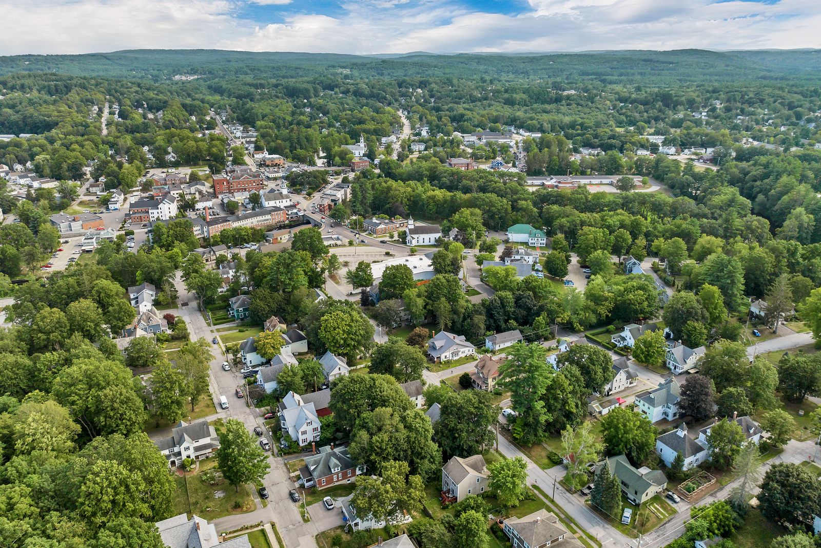 Photo 92 of 15 Mont Vernon St