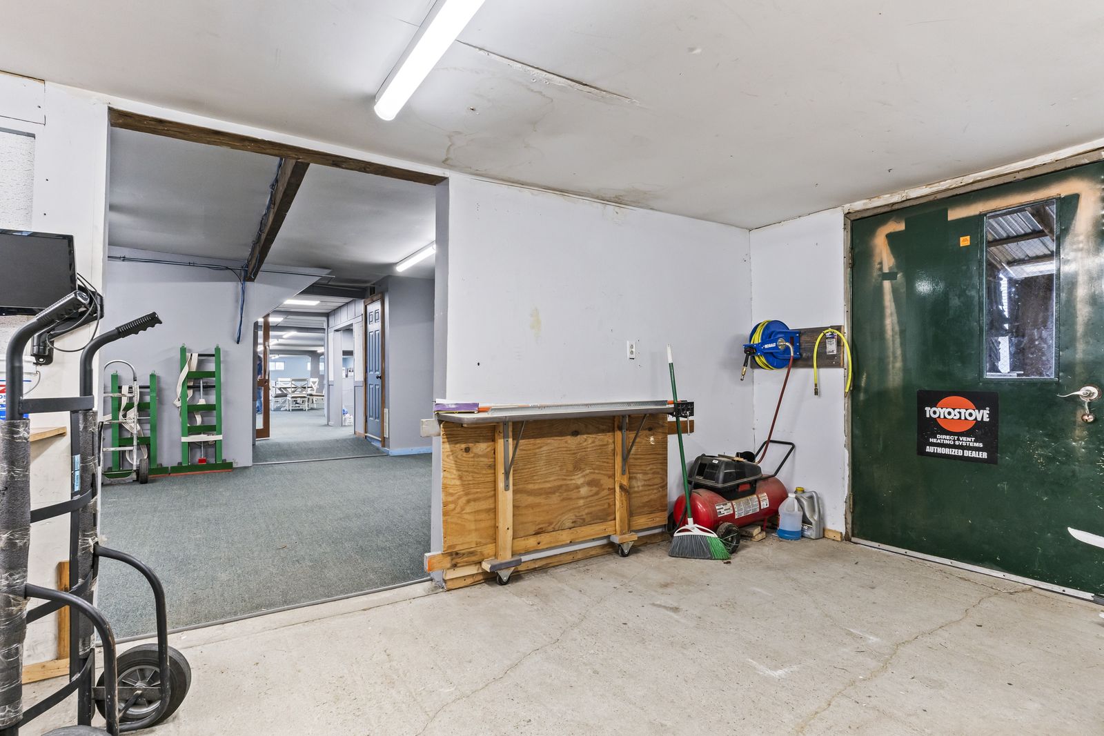 Photo 52 of 680 Maine Avenue, Farmingdale, ME, 04344