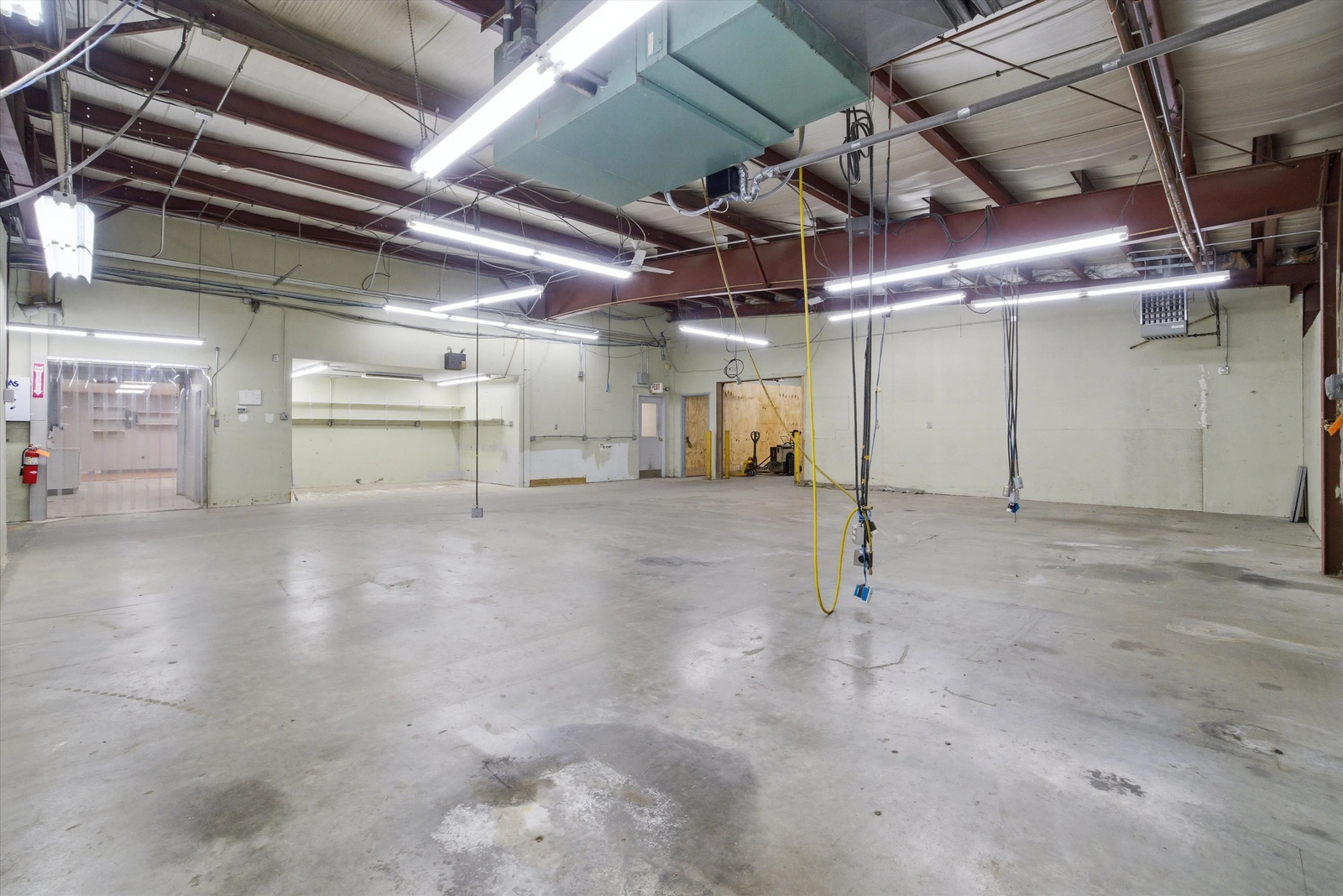 Photo 15 of ±24,568 SF Industrial/Flex Building for Lease | Hollis, NH