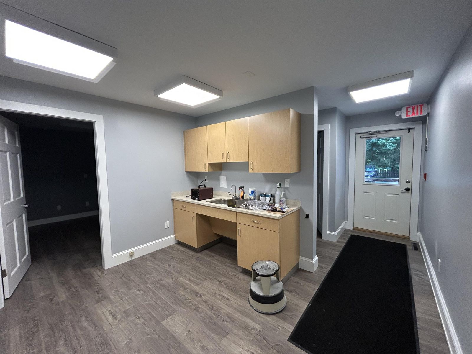 Photo 8 of 1900SF Ground Floor Office Space