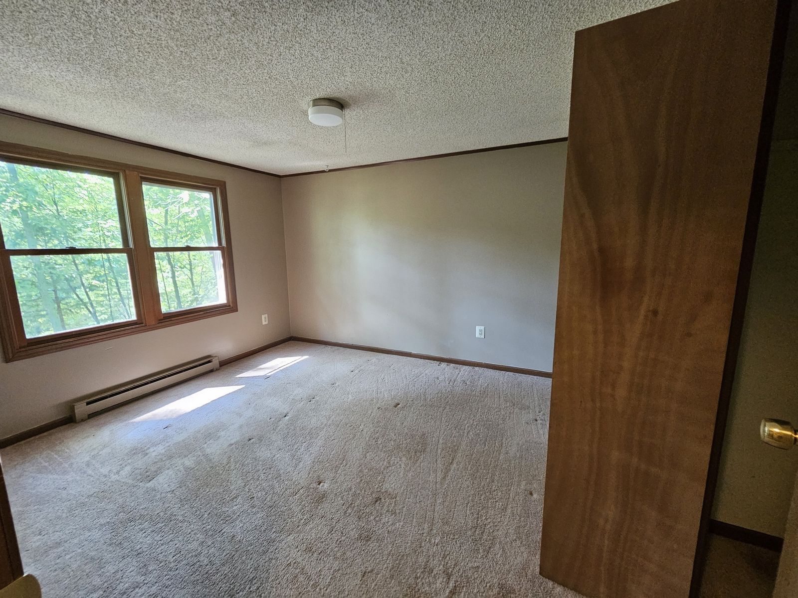 Photo 17 of 94 Wason Rd, Hudson, NH 03051