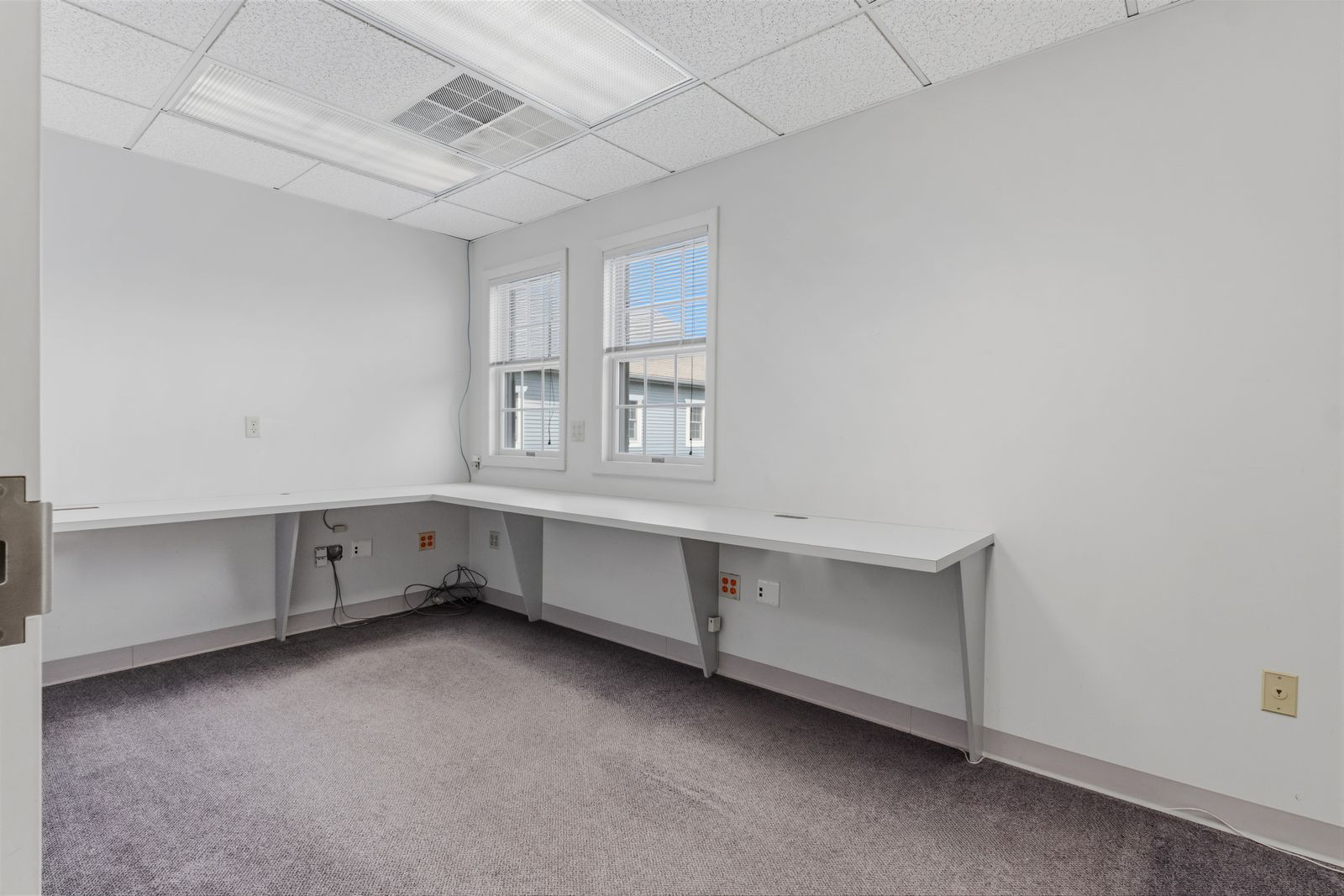 Photo 16 of TurnKey Office in Prime Location