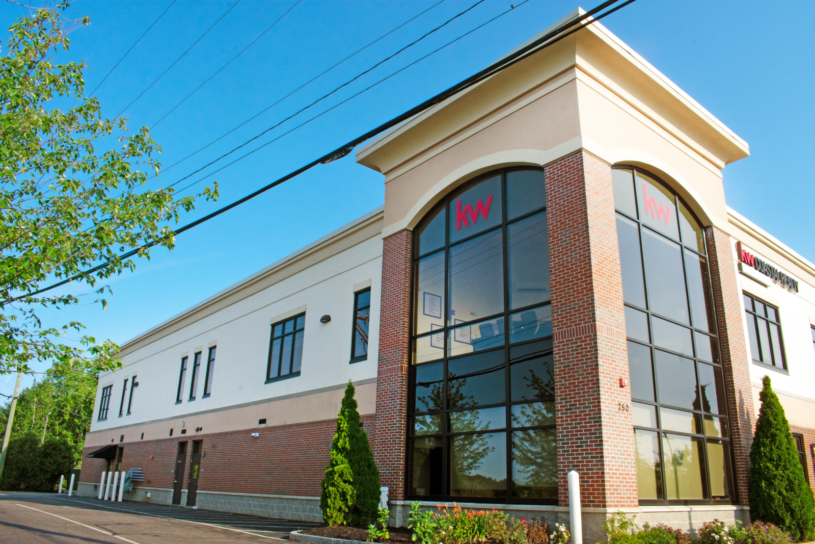 Photo 3 of Prime Lafayette Location