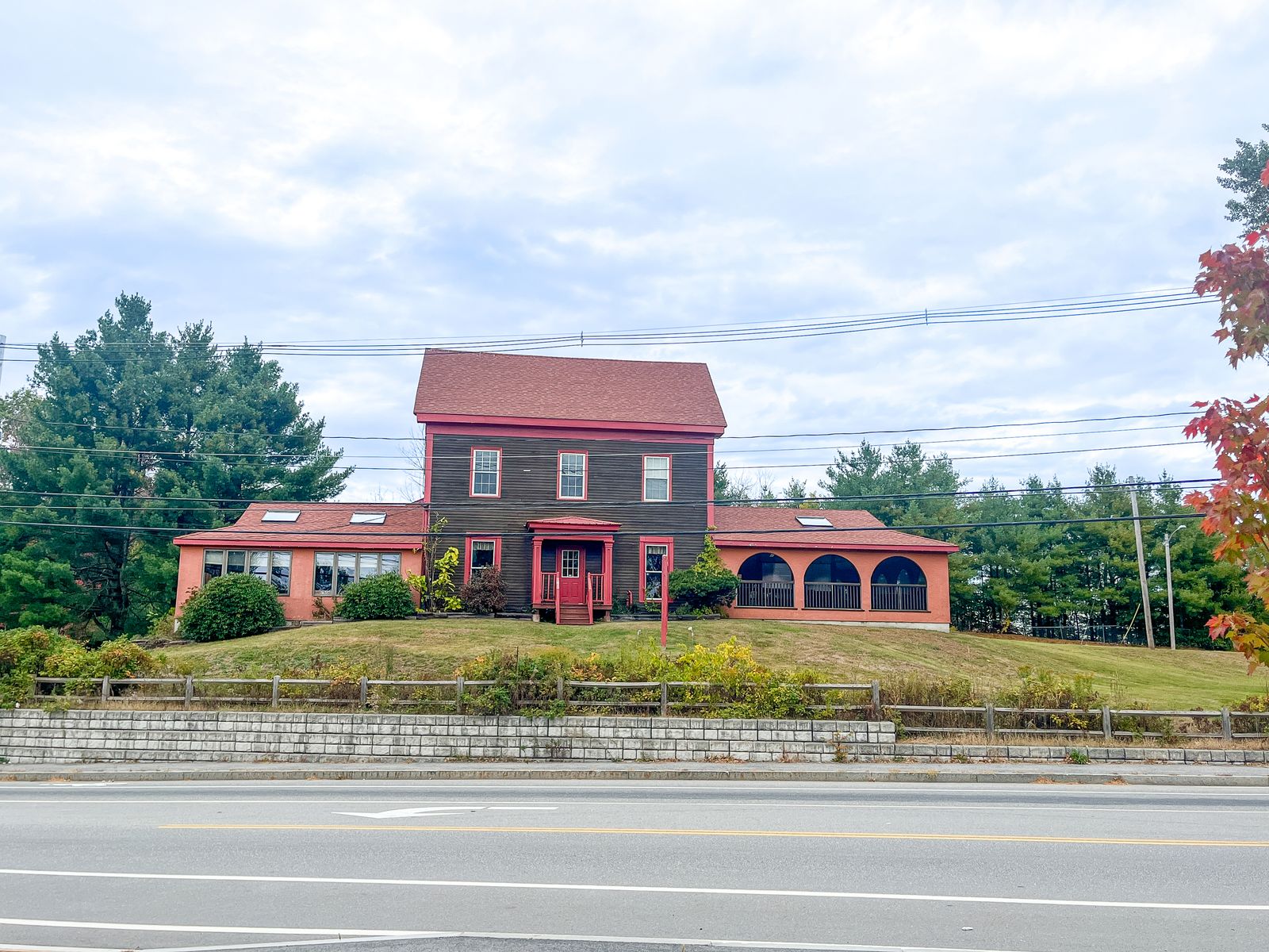 Photo 4 of 1871 Forest Ave