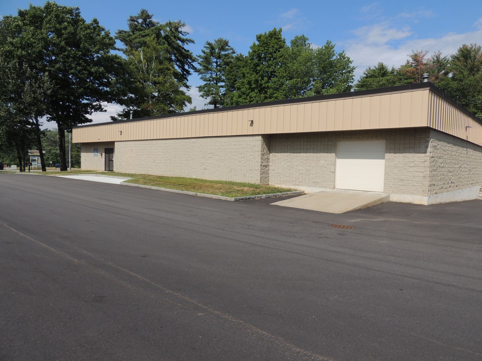 Photo 5 of Commercial / Industrial Lease