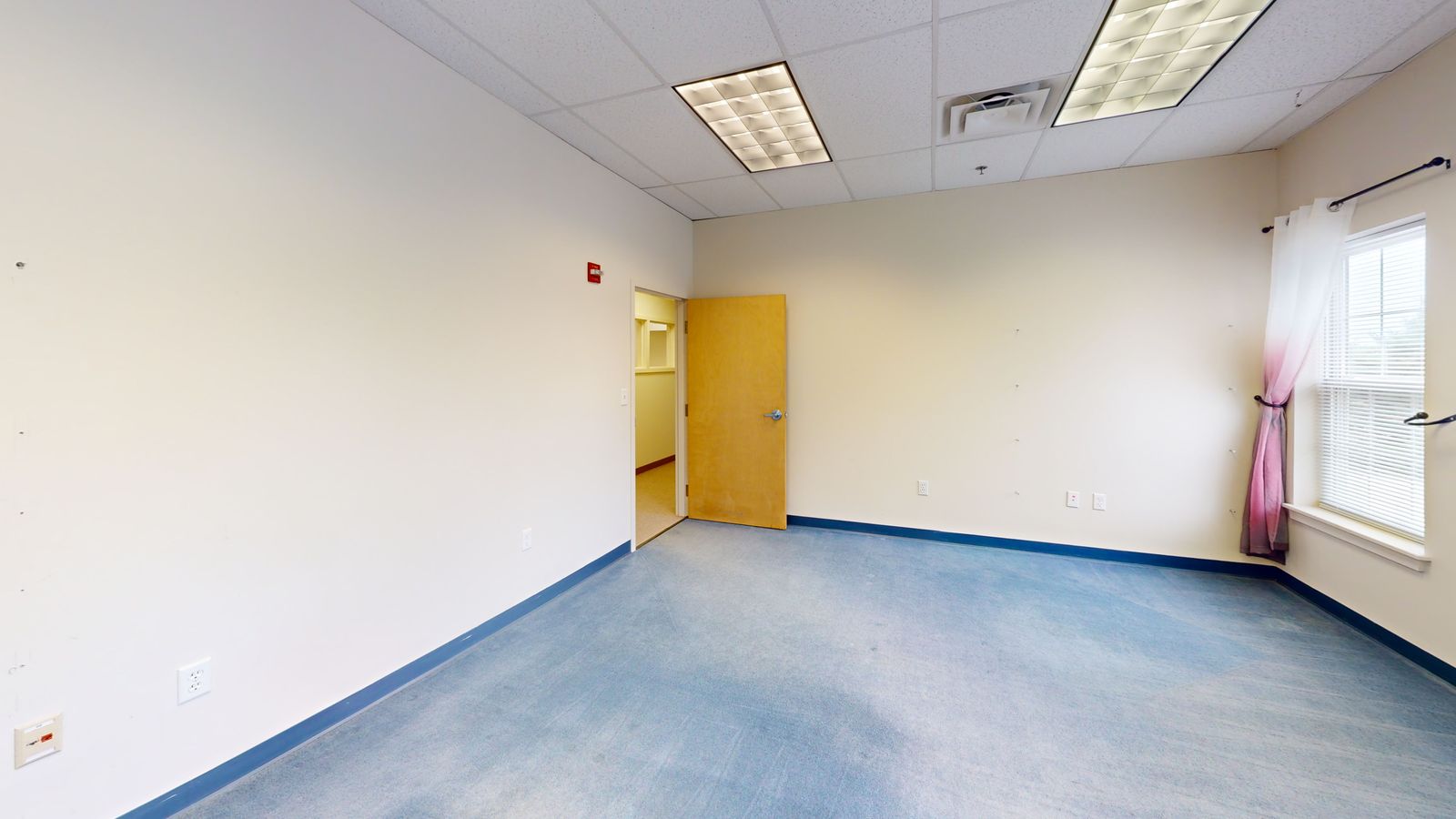Photo 5 of Two prime office suites available for lease