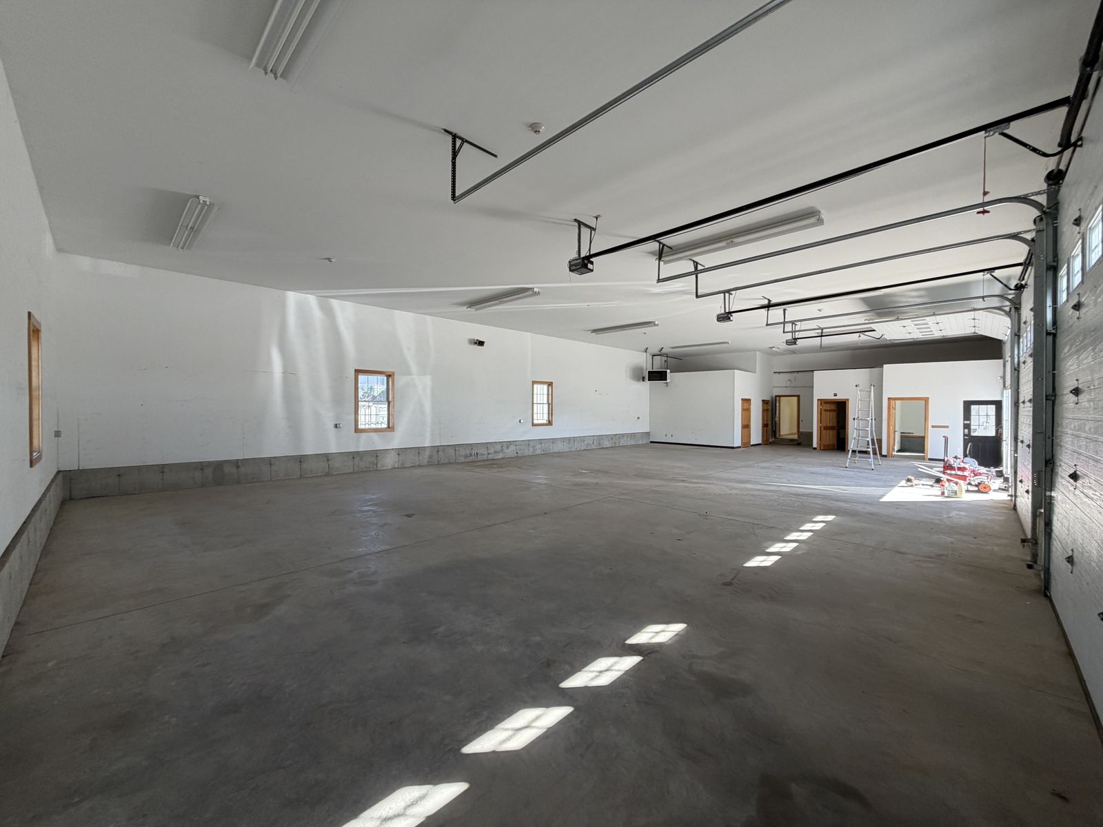 Photo 10 of Industrial | Single Tenant | 5,000SF