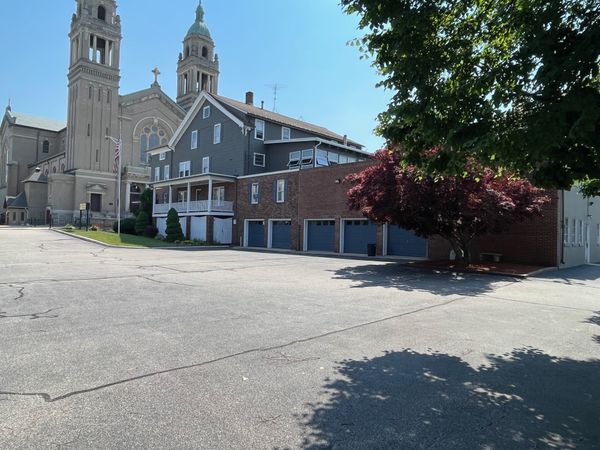 Four Story Funeral Home