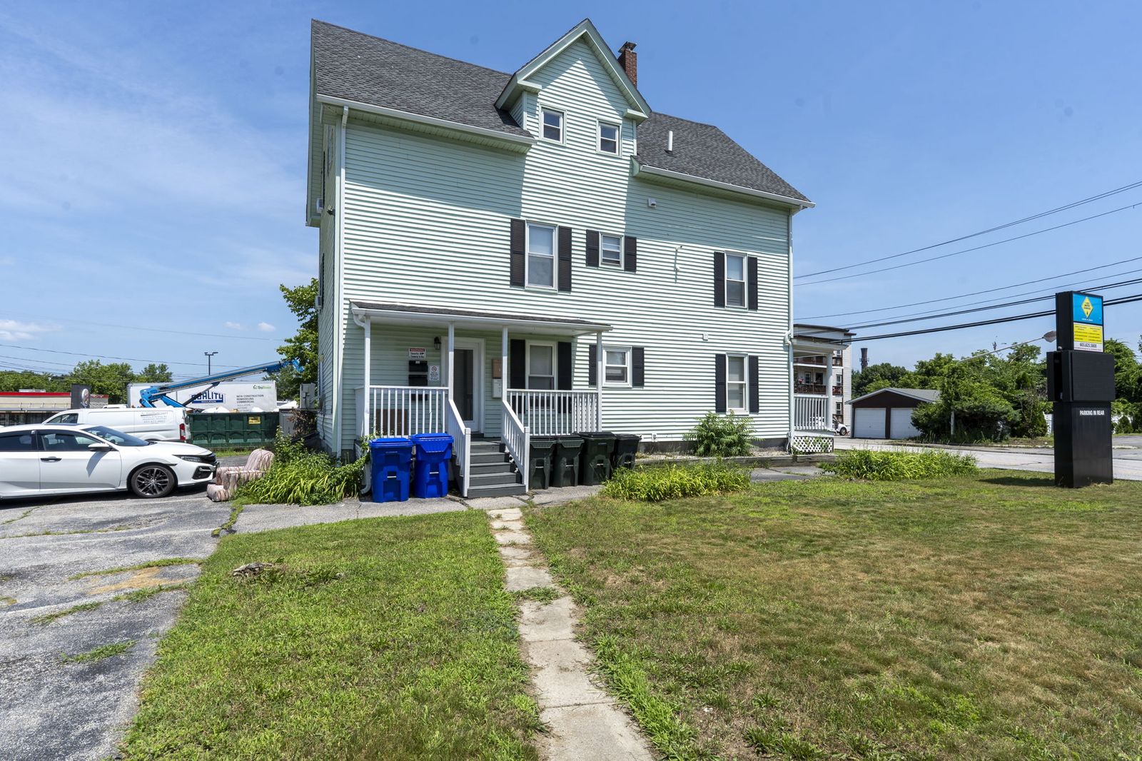 Photo 3 of Mixed Use 3 Unit 