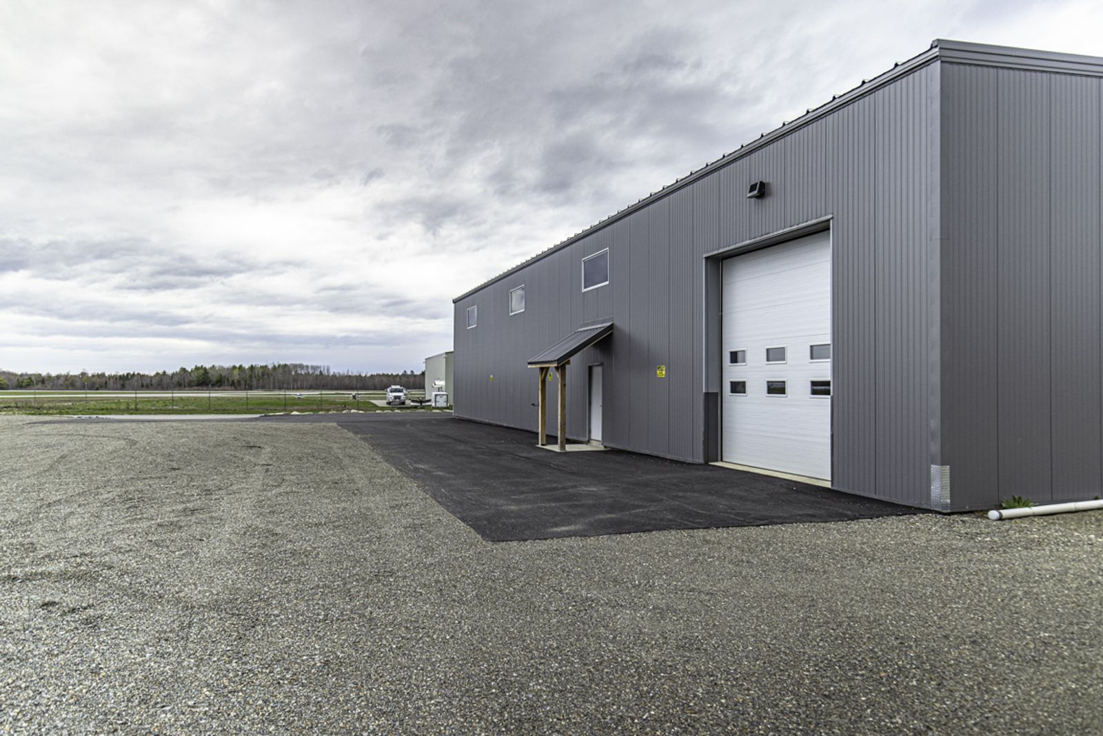 Photo 3 of 18 Wing Dr