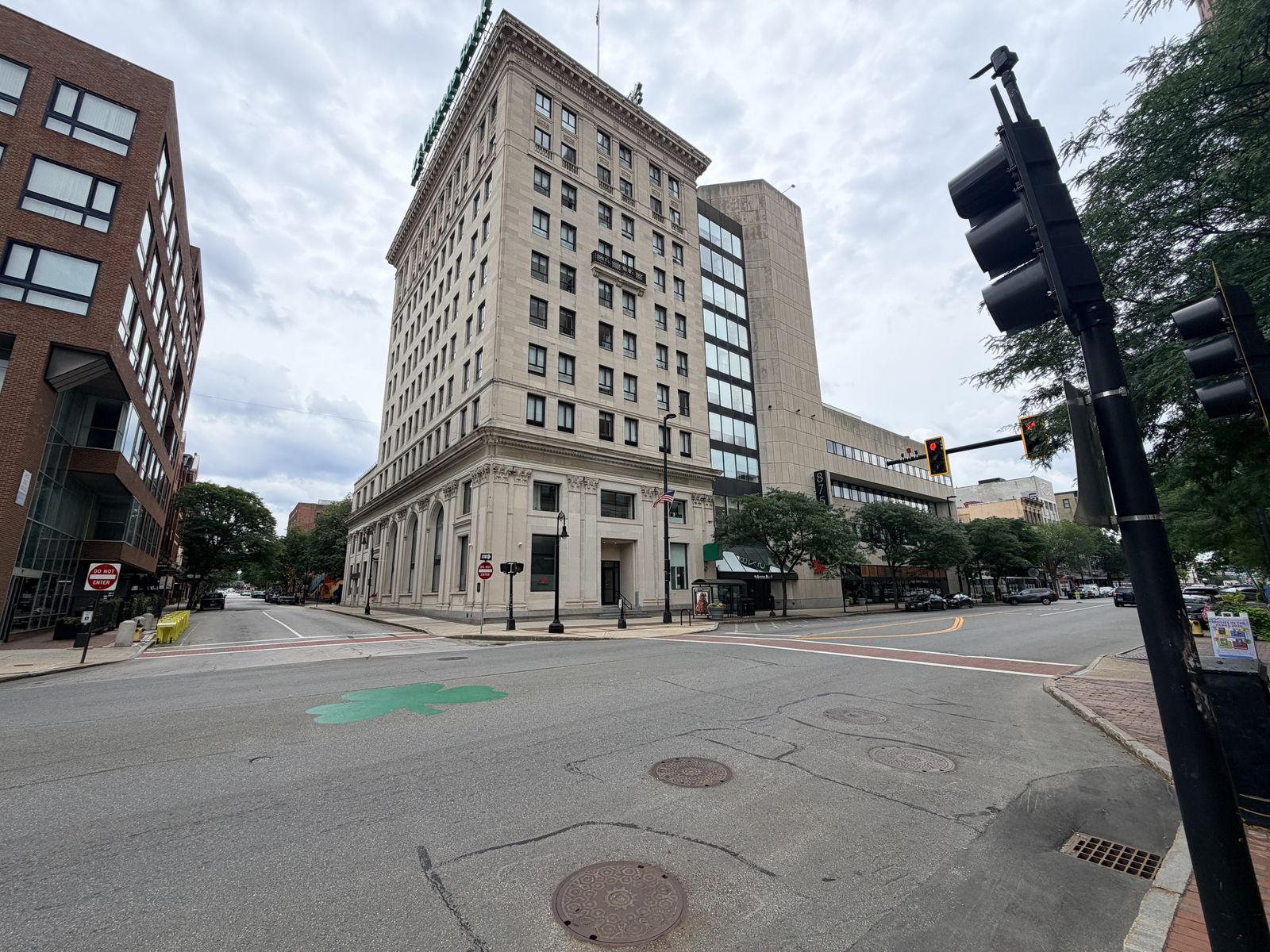 Photo 2 of 1,650–3,300± SF Retail / Professional Space / Downtown Manchester