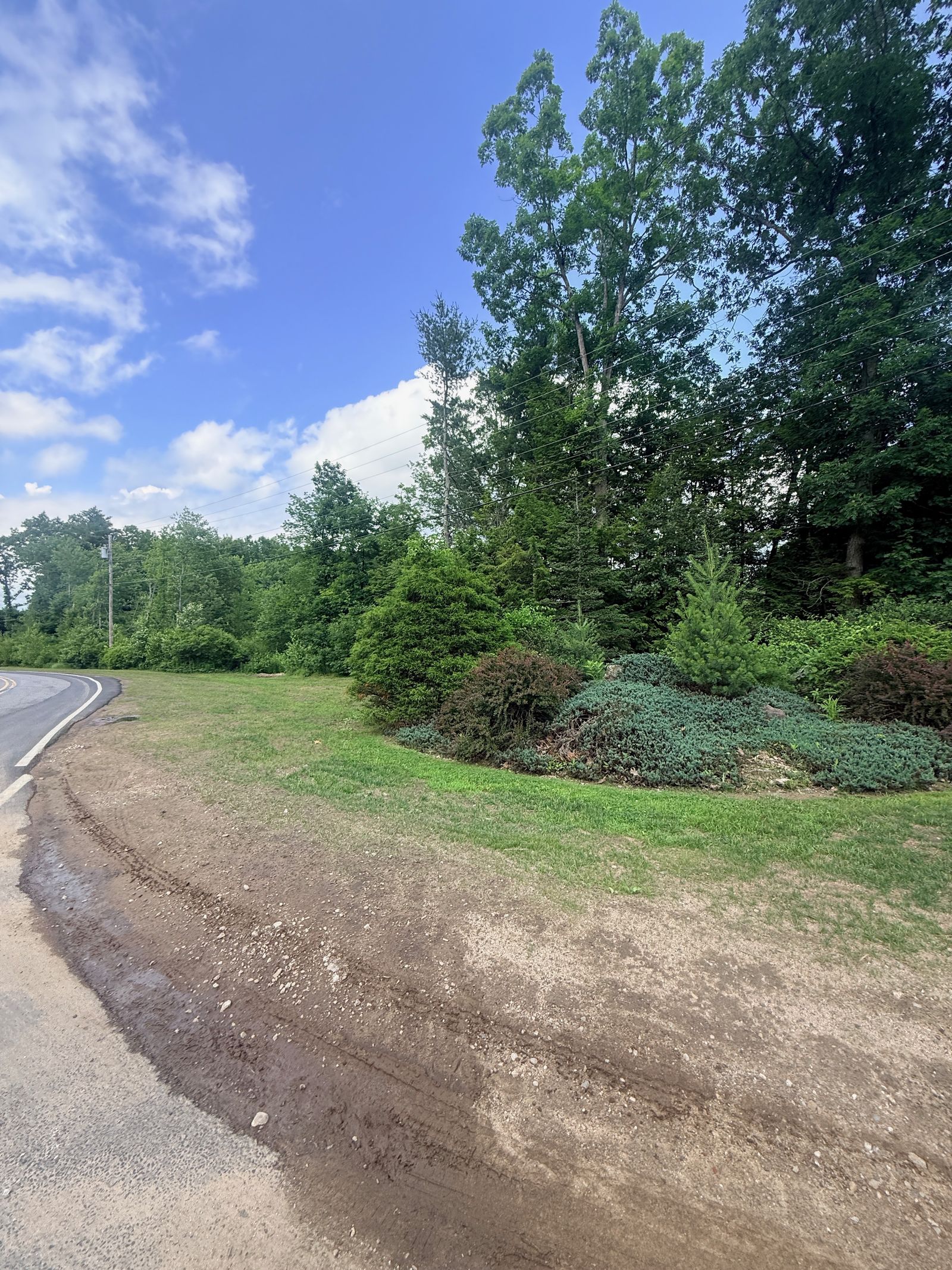 Photo 3 of 36 Old County Rd