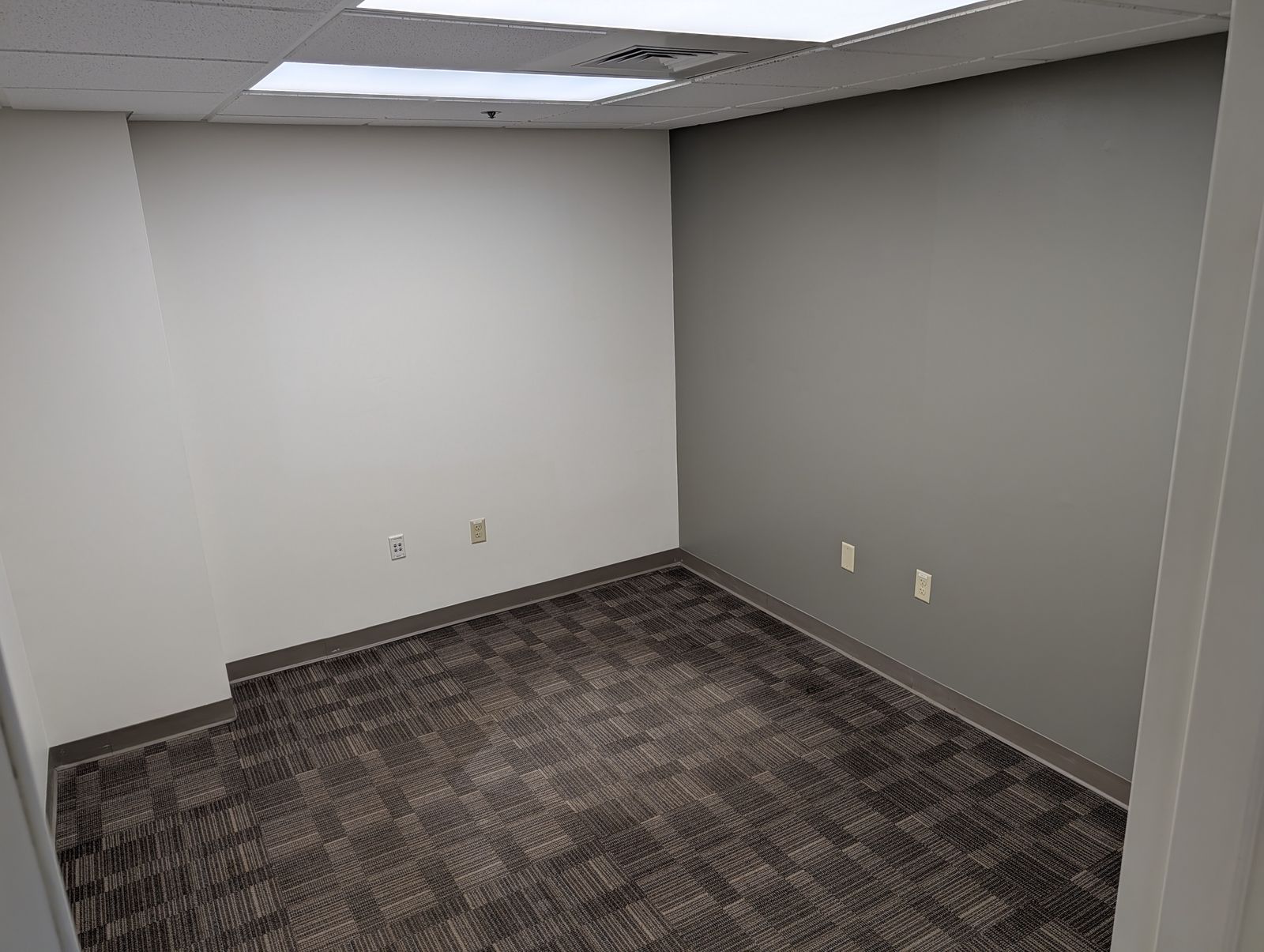 Photo 23 of Class A Office Suite Available For Lease