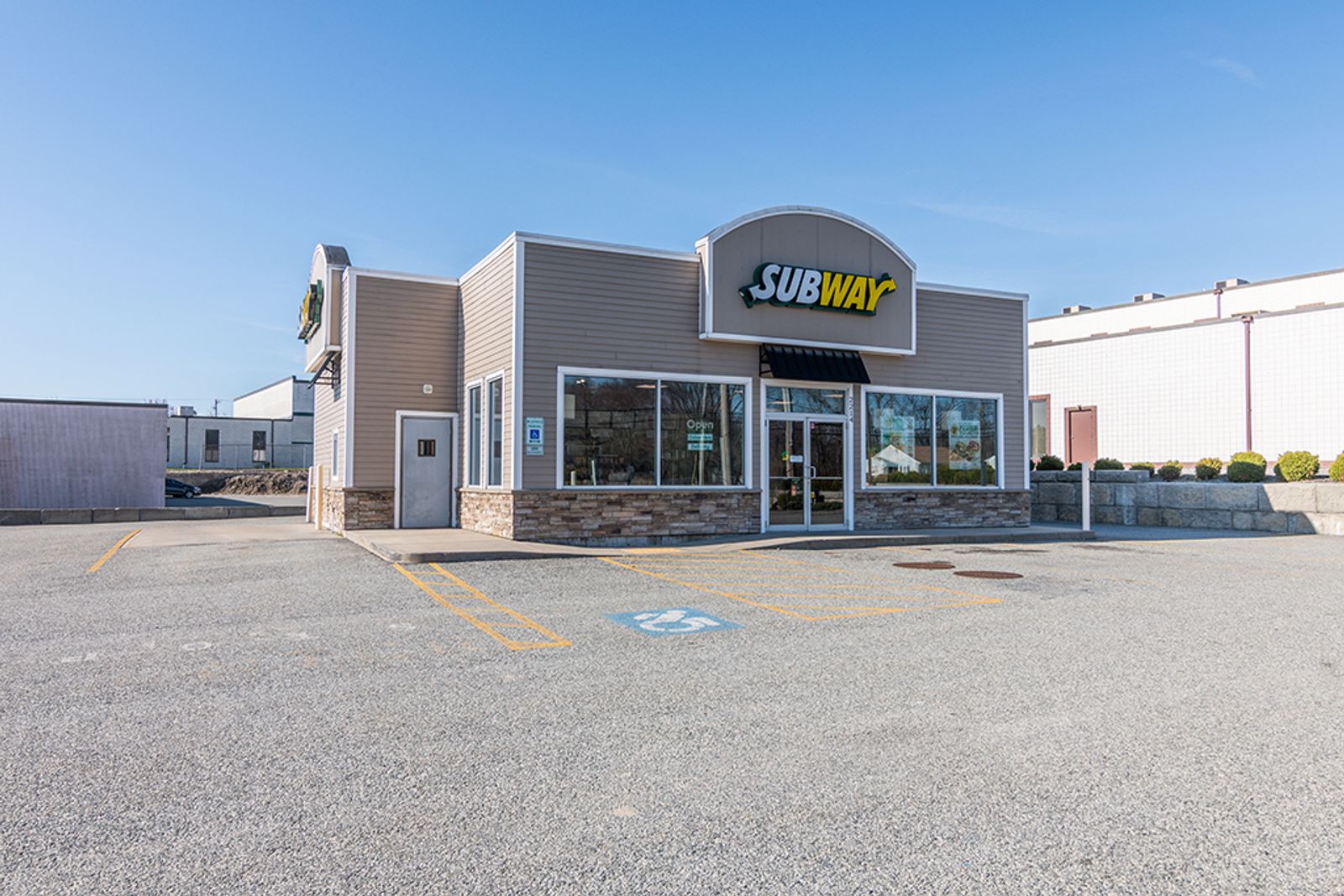 Photo 2 of Prime Real Estate w/Drive-Thru