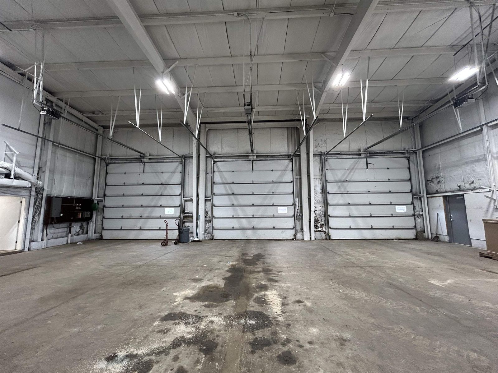 Photo 37 of 3 14' Heated Garage Bays, 5-Bay Steel Lean-to, w/Office