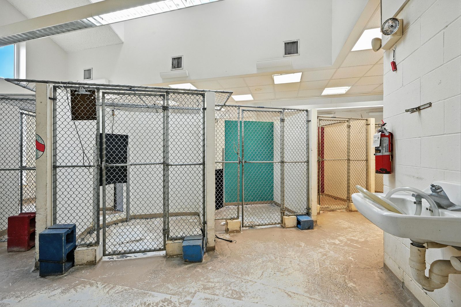 Photo 51 of 10 Pet Haven Ln