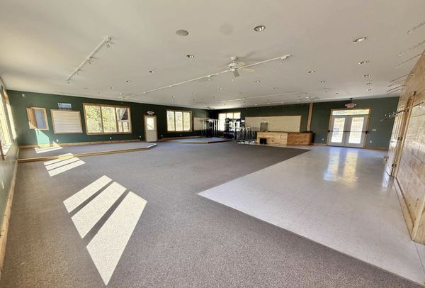 7 Springbrook Rd
