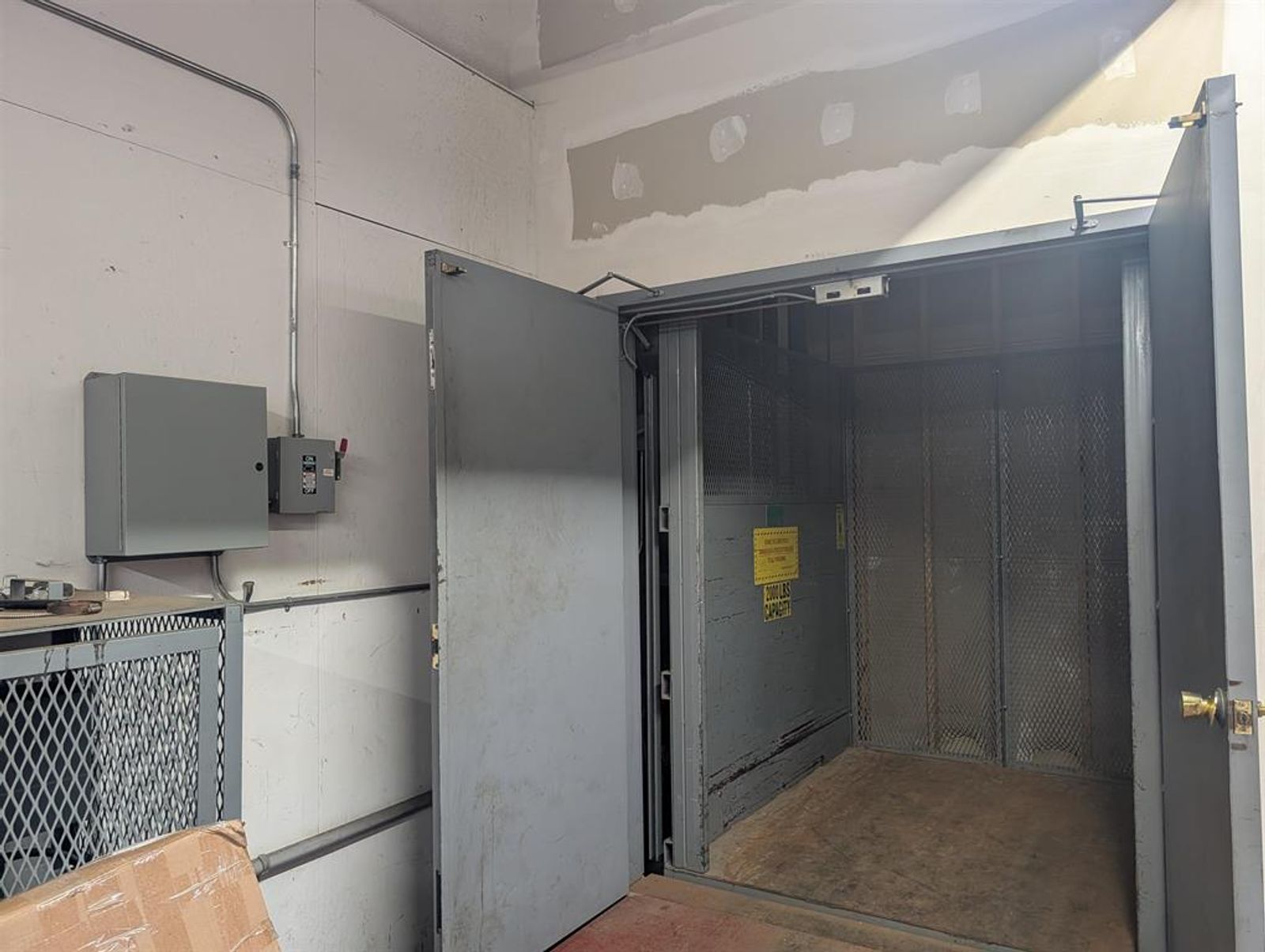 Photo 16 of 400 Storage Units with 2 Floors Climate Controlled
