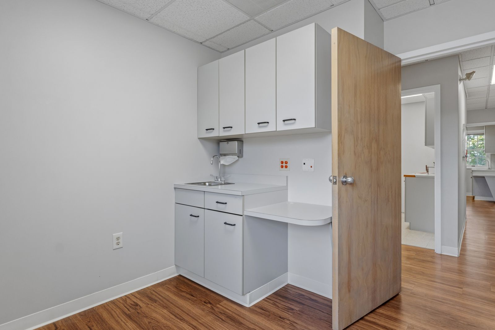 Photo 31 of TurnKey Office in Prime Location