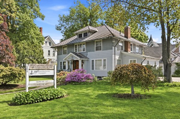 103 Bay St Unit 1L
