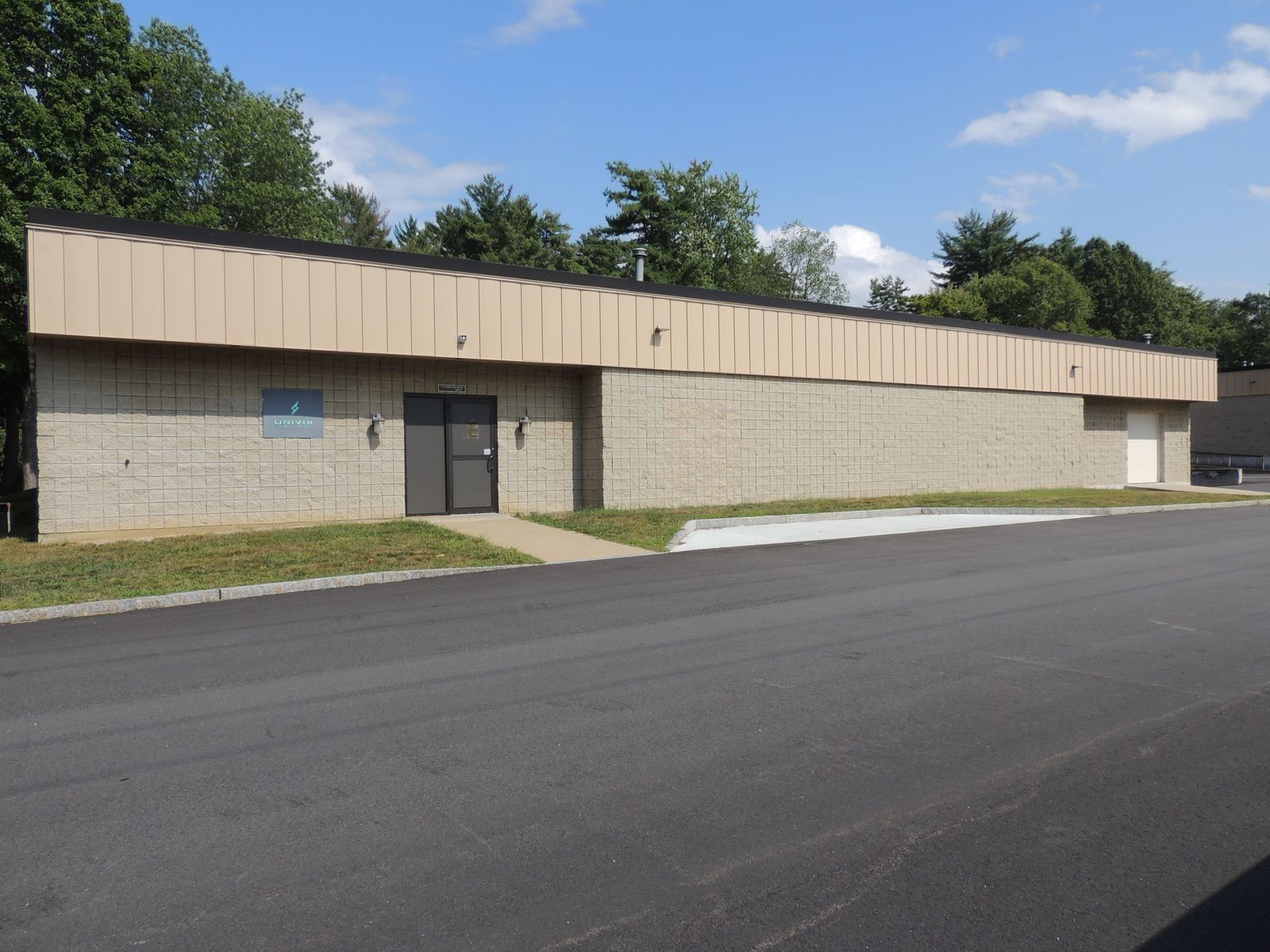 Photo 2 of Commercial / Industrial Lease