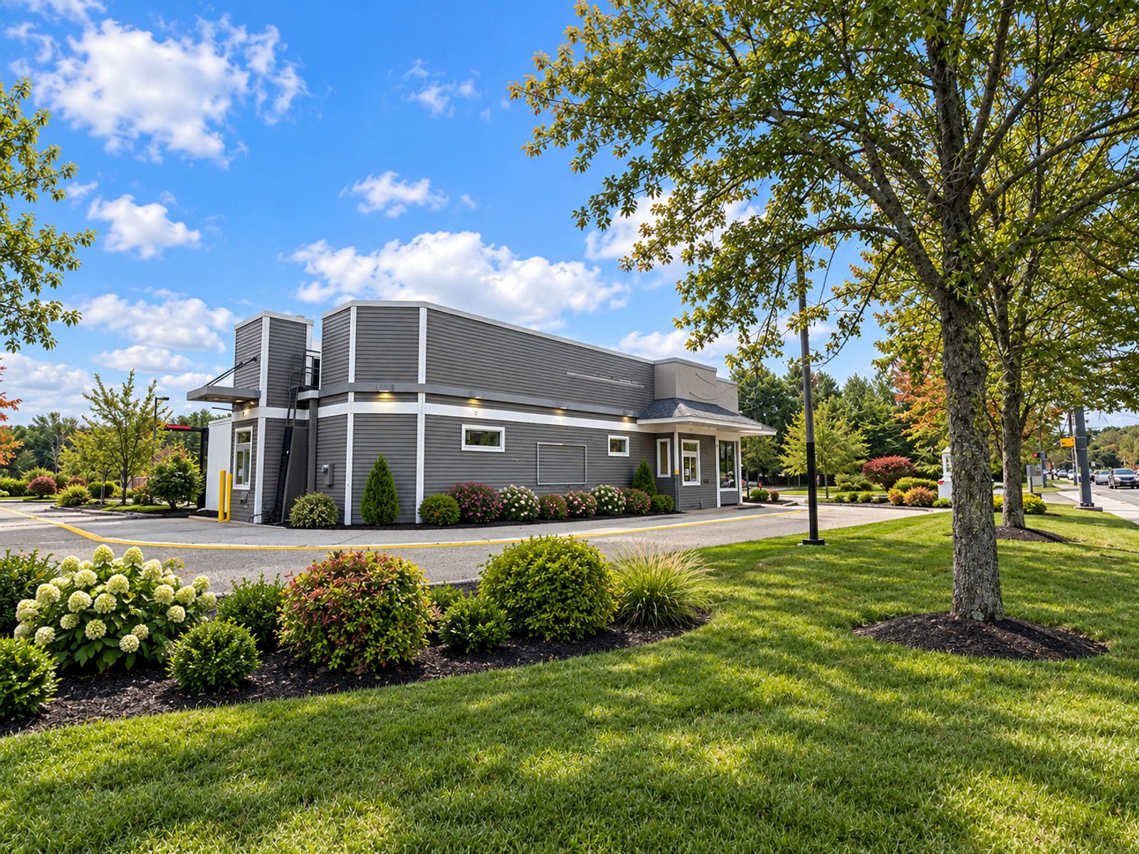 Photo 5 of 2 Post Office Square | Freestanding 2nd Generation Restaurant With Drive-Thru