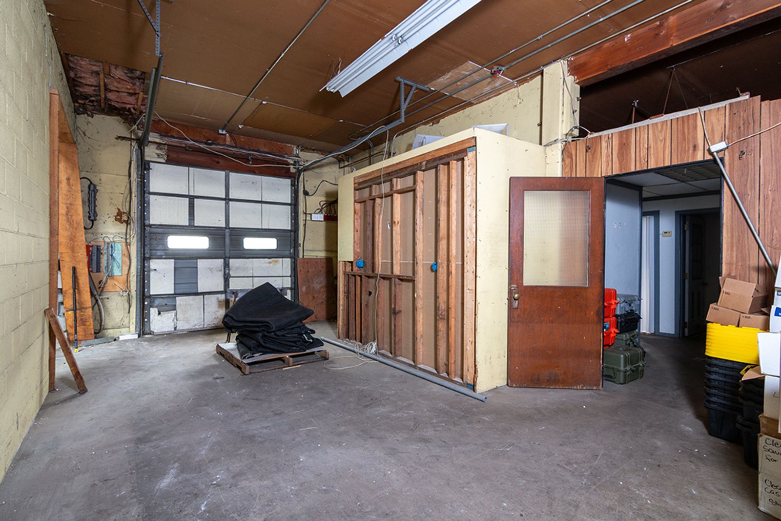 Photo 22 of 20,000 SF Building on 9+ Acres