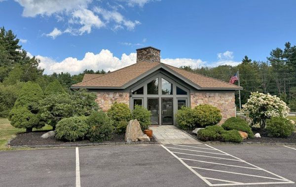 Flexible Retail/Office/Service Space