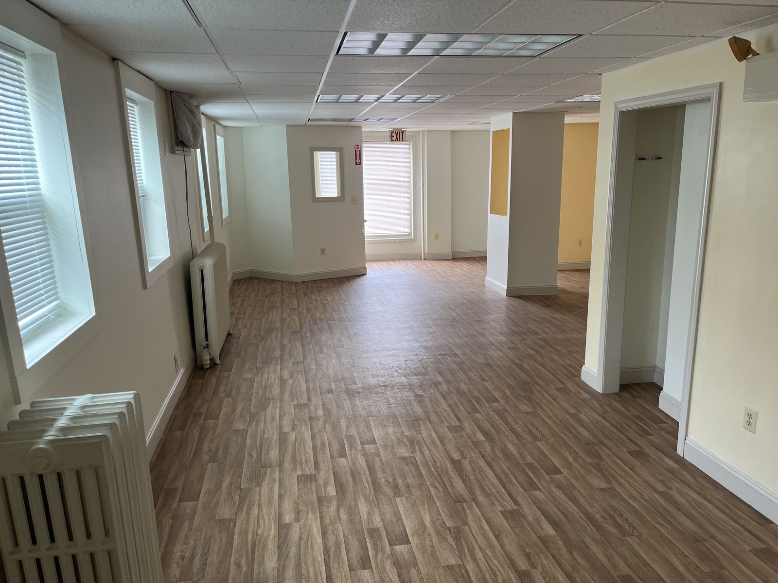 Photo 2 of 770± SF Retail/Office Space with Excellent Visibility | Heat included