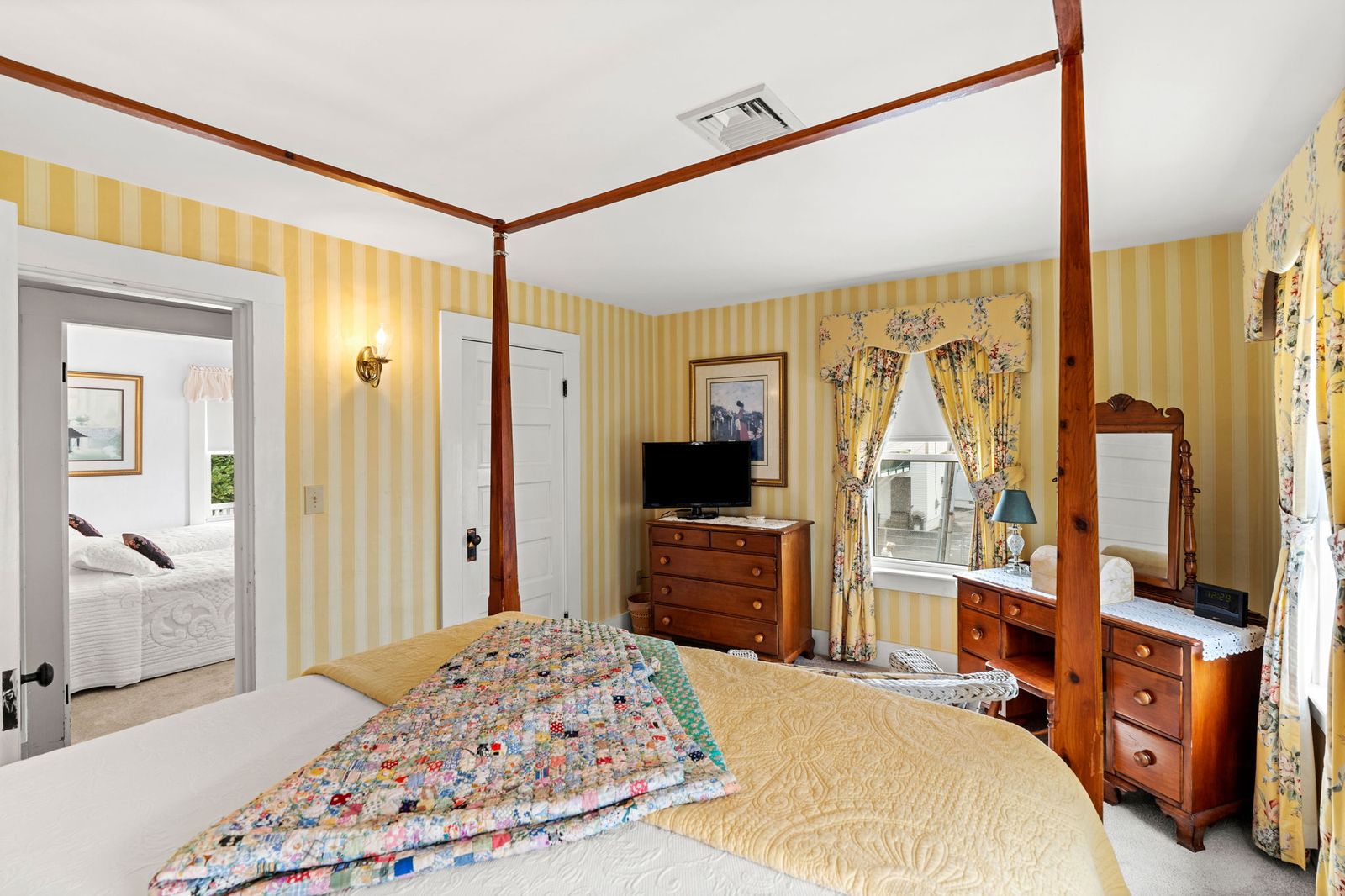 Photo 36 of Oceanfront Inn w/retail and three residential units