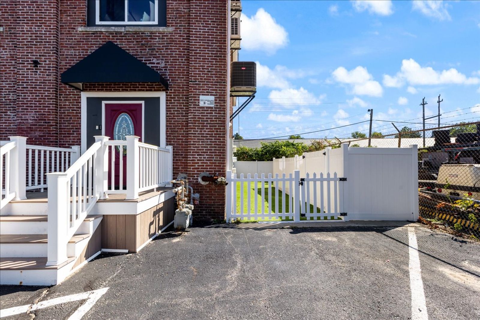 Photo 17 of 37 Stevens Street