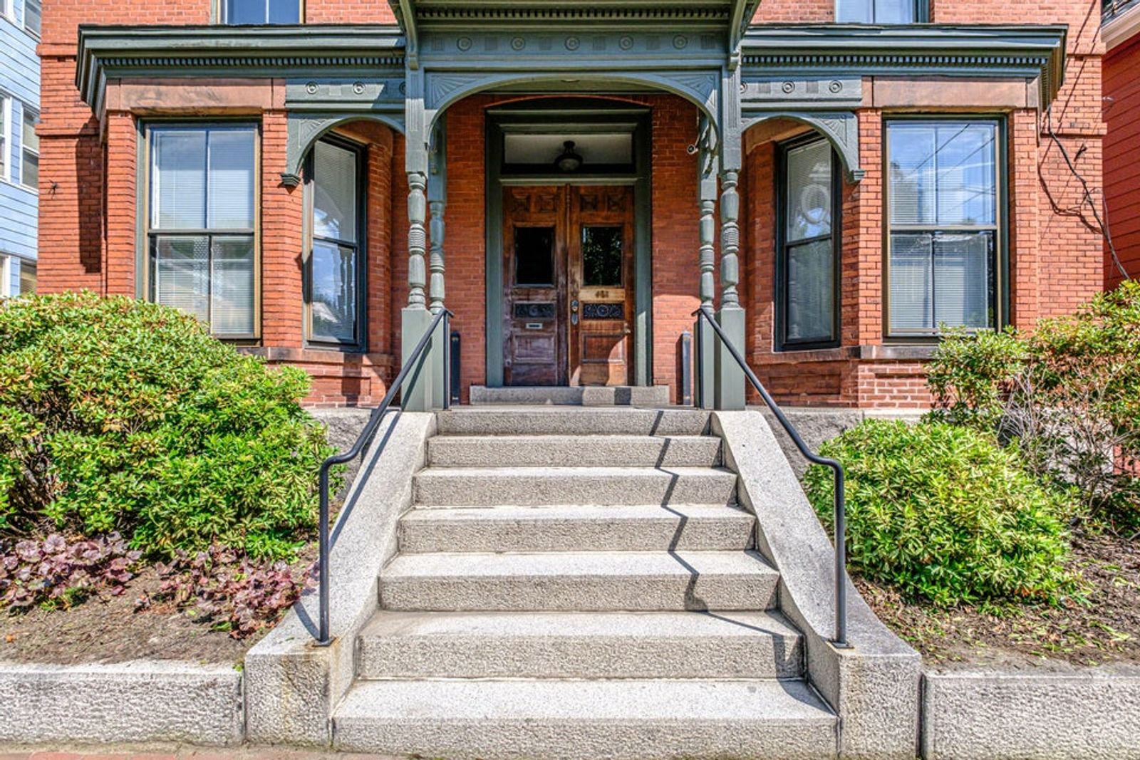 Photo 2 of 481 Cumberland Ave