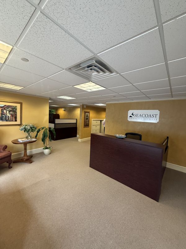 Executive office space for Lease on Route 1