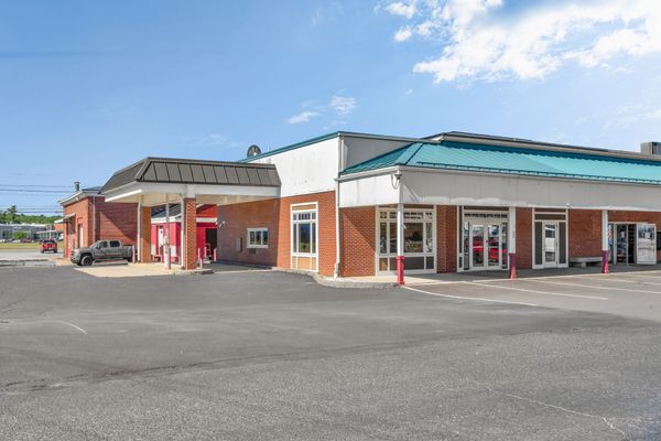 Former Bank space for lease