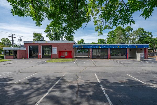 386 Daniel Webster Hwy.