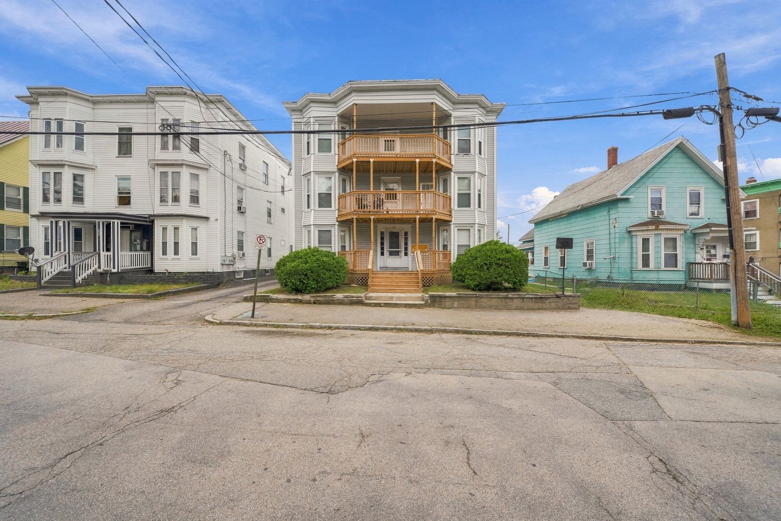 Photo 3 of Fully Occupied 6-Unit Multifamily Investment | Manchester, NH