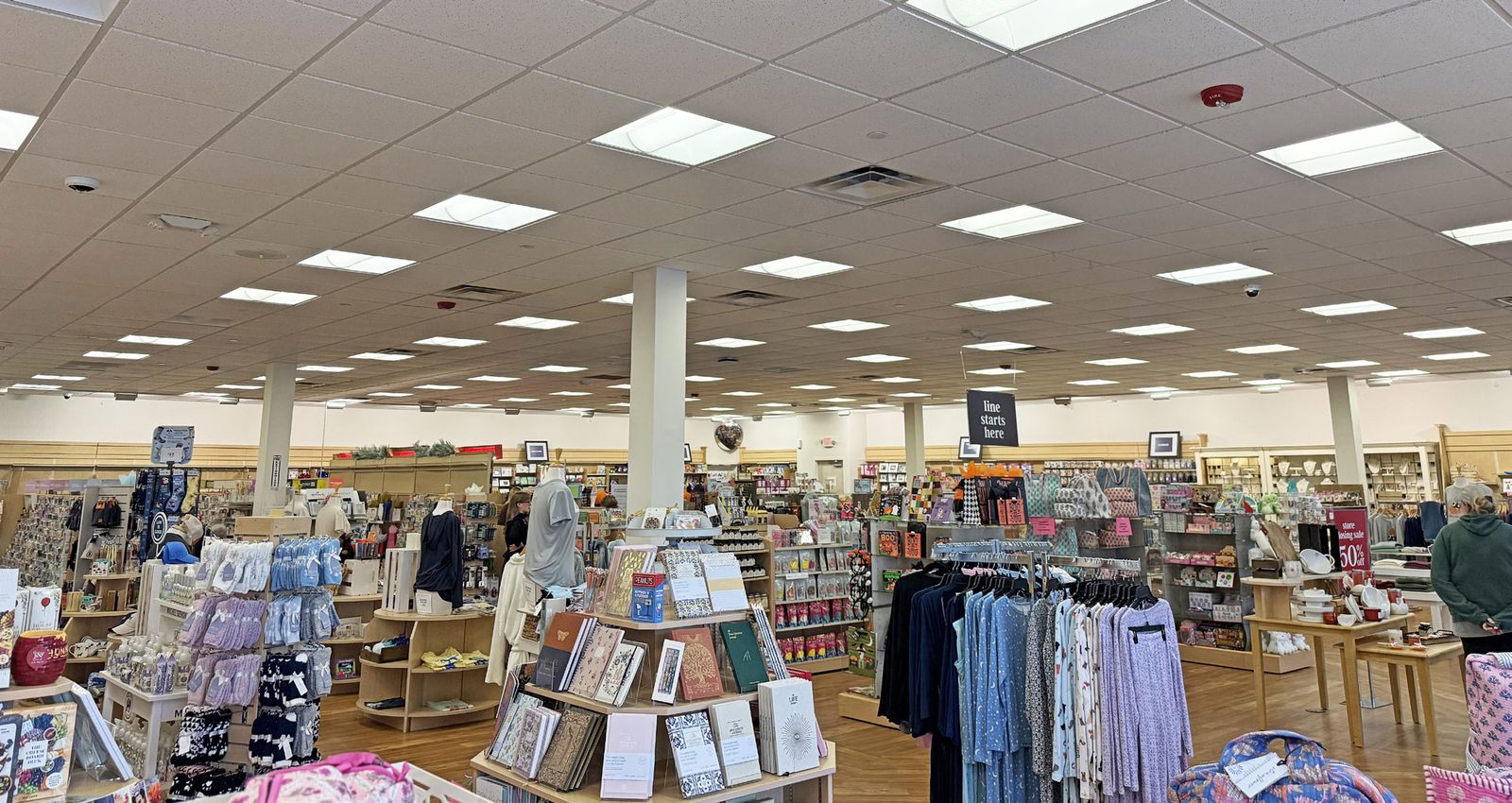 Photo 2 of End-Cap Retail Space in Hannaford Anchored Oak Hill Plaza