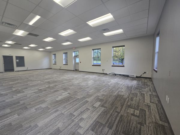 8 Commerce Dr