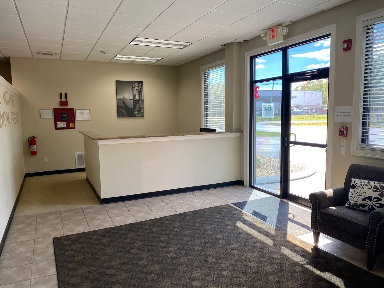 Photo 13 of Investment/Office/Industrial For Sale