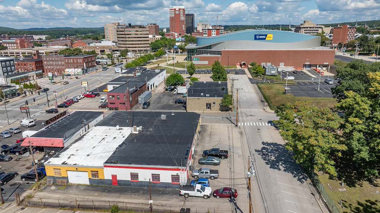 Photo 2 of Automotive Service/Flex/Commercial Building