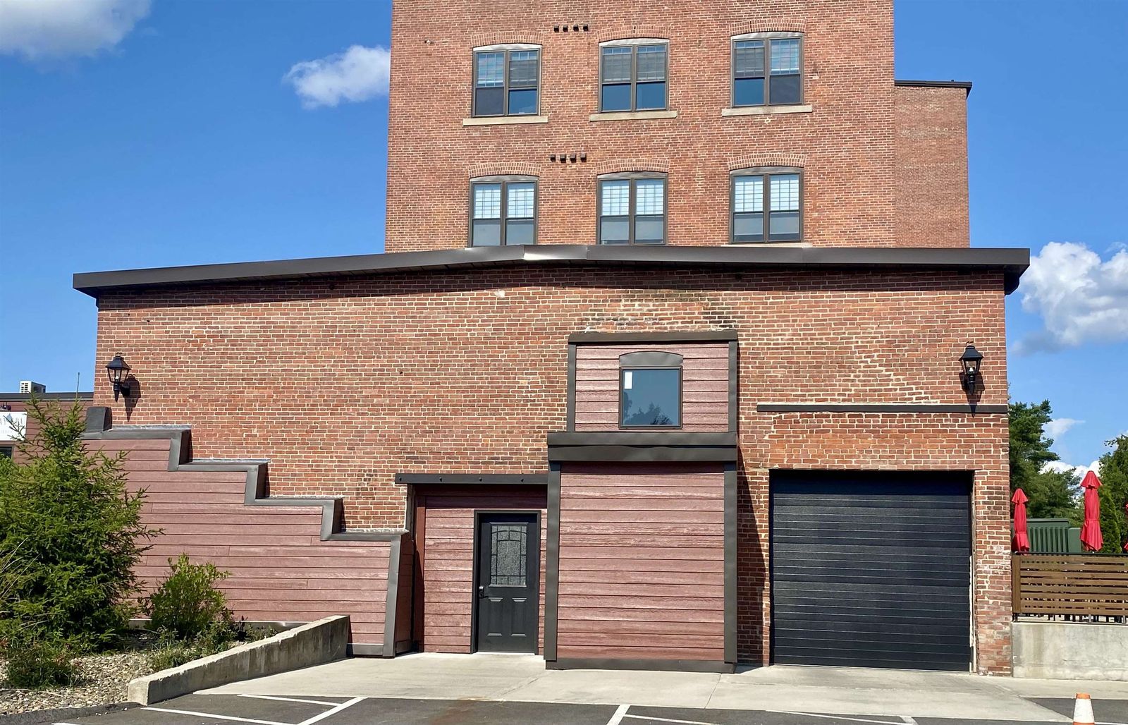 Photo 6 of 24 Beacon St