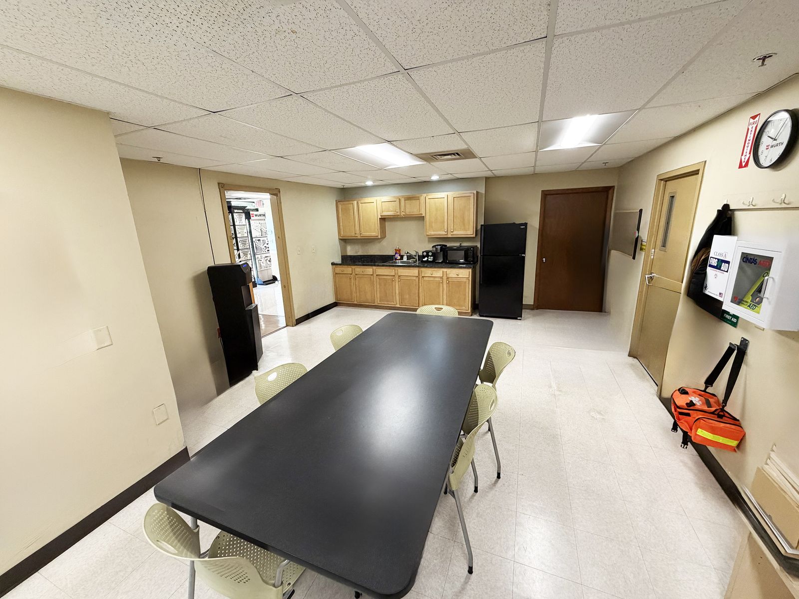 Photo 6 of For Lease | 27,919± SF