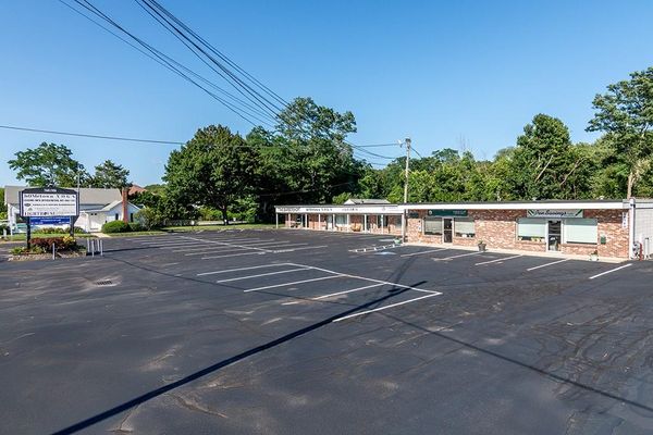 Multi-Building Strip Mall Plaza in Prime Location