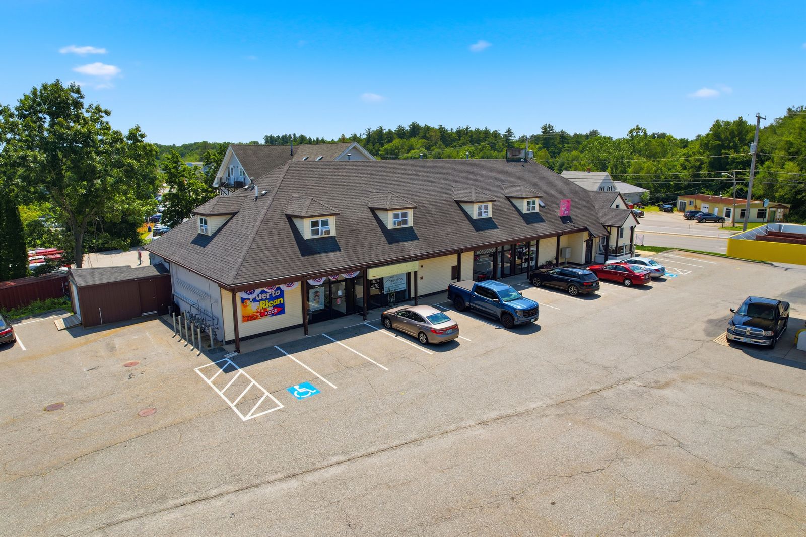 Photo 4 of 11-Unit Fully Occupied Mixed-Use Investment on Route 125 |Plaistow, NH