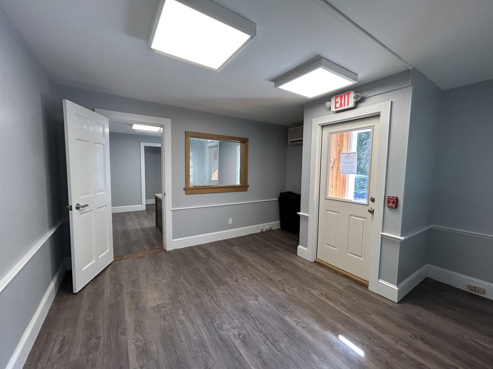 Photo 3 of 1900SF Ground Floor Office Space
