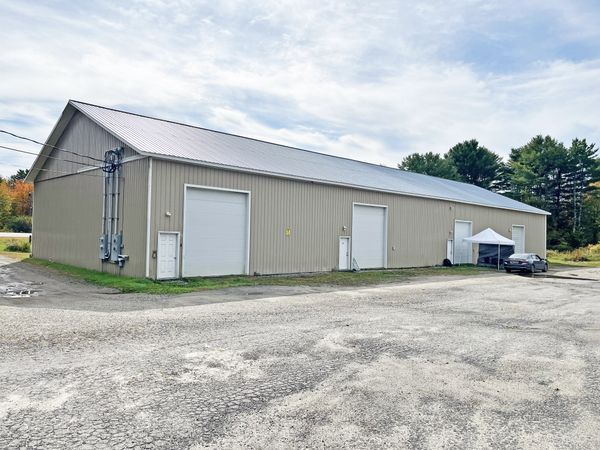112 Pond Rd